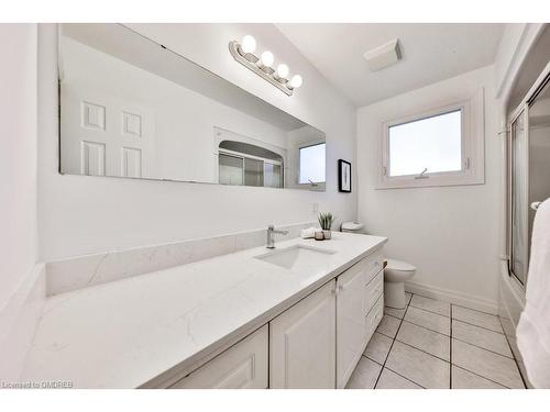 1330 Crestdale Road, Mississauga, ON - Indoor Photo Showing Bathroom