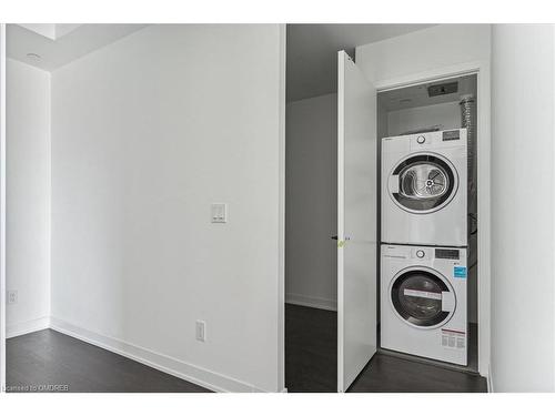 2617-319 Jarvis Street, Toronto, ON - Indoor Photo Showing Laundry Room
