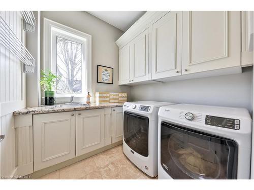 458 Bellwood Avenue, Oakville, ON - Indoor Photo Showing Laundry Room