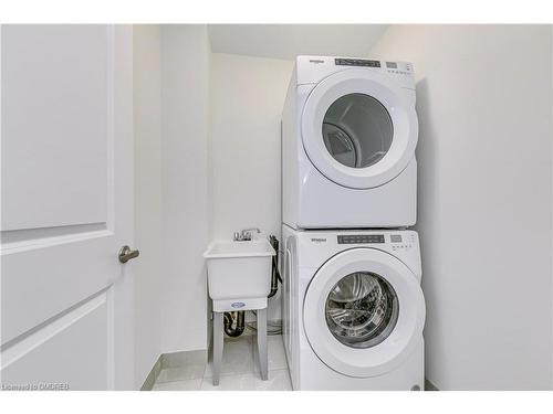 156 Sonoma Lane, Hamilton, ON - Indoor Photo Showing Laundry Room