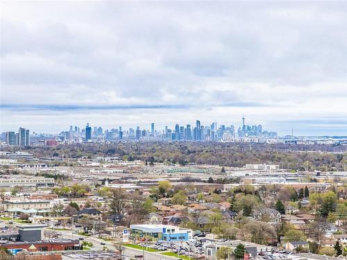 2907-3100 Kirwin Avenue, Mississauga, ON - Outdoor With View