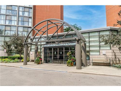 512-4185 Shipp Drive, Mississauga, ON - Outdoor