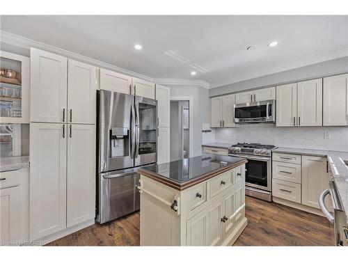 52 Palgrave Crescent, Brampton, ON - Indoor Photo Showing Kitchen With Stainless Steel Kitchen With Upgraded Kitchen
