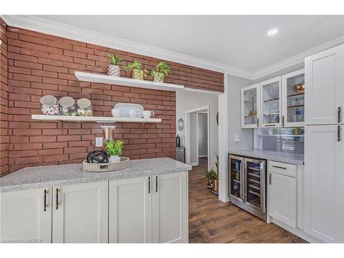 52 Palgrave Crescent, Brampton, ON - Indoor Photo Showing Kitchen