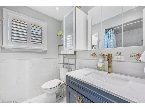 52 Palgrave Crescent, Brampton, ON - Indoor Photo Showing Bathroom