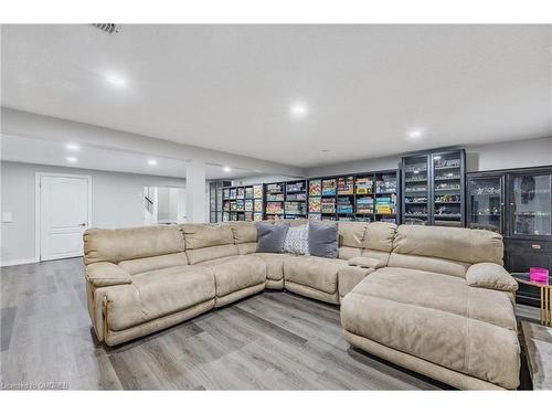 52 Palgrave Crescent, Brampton, ON - Indoor Photo Showing Living Room