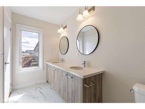 3068 Harasym Trail, Oakville, ON - Indoor Photo Showing Bathroom