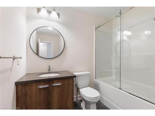 3068 Harasym Trail, Oakville, ON - Indoor Photo Showing Bathroom