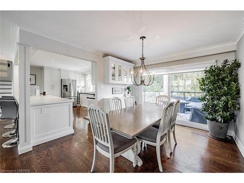 230 Weybourne Road, Oakville, ON - Indoor Photo Showing Dining Room