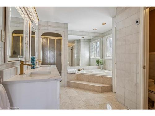 77 Adriatic Boulevard, Stoney Creek, ON - Indoor Photo Showing Bathroom