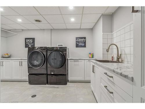 77 Adriatic Boulevard, Stoney Creek, ON - Indoor Photo Showing Laundry Room