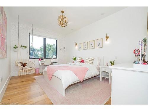 380 Guelph Avenue, Cambridge, ON - Indoor Photo Showing Bedroom