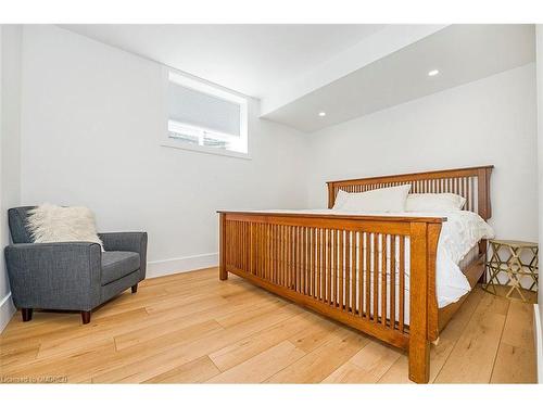 380 Guelph Avenue, Cambridge, ON - Indoor Photo Showing Bedroom