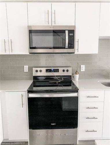 41-110 Fergus Avenue, Kitchener, ON - Indoor Photo Showing Kitchen With Upgraded Kitchen