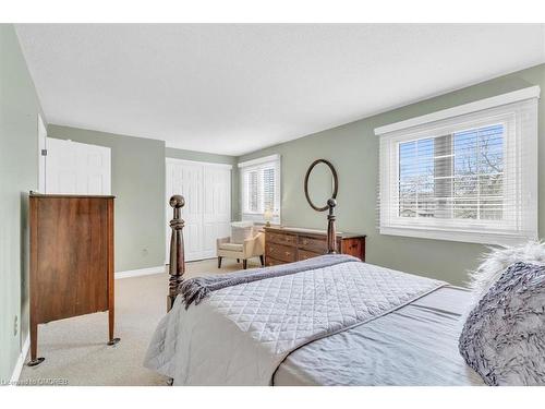 831 Laurier Avenue S, Milton, ON - Indoor Photo Showing Bedroom