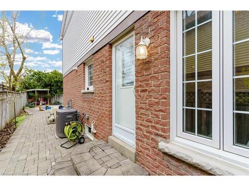 831 Laurier Avenue S, Milton, ON - Outdoor With Deck Patio Veranda With Exterior
