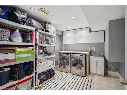 2266 Emerson Drive, Burlington, ON - Indoor Photo Showing Laundry Room