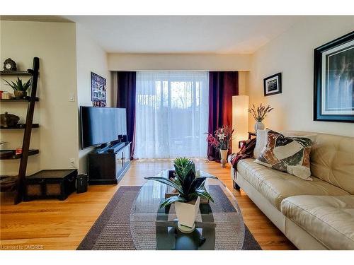 597 Timber Lane, Burlington, ON - Indoor Photo Showing Living Room