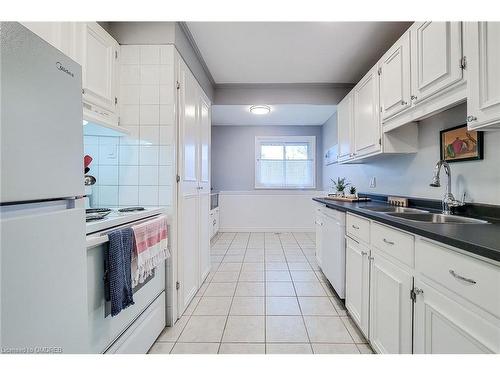 597 Timber Lane, Burlington, ON - Indoor Photo Showing Kitchen With Double Sink