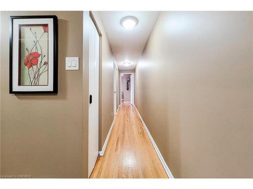 597 Timber Lane, Burlington, ON - Indoor Photo Showing Other Room