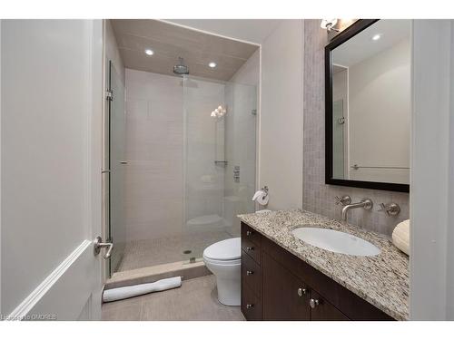 1232 Sprucelea Drive, Oakville, ON - Indoor Photo Showing Bathroom