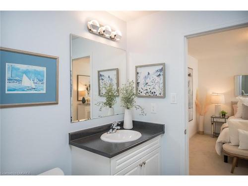465 Jelinik Terrace, Milton, ON - Indoor Photo Showing Bathroom