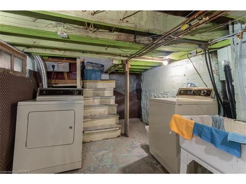 Upper-117 State Street, Welland, ON - Indoor Photo Showing Laundry Room