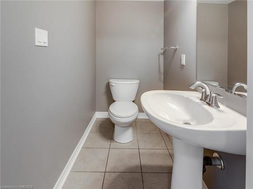 18-3045 George Savage Avenue, Oakville, ON - Indoor Photo Showing Bathroom