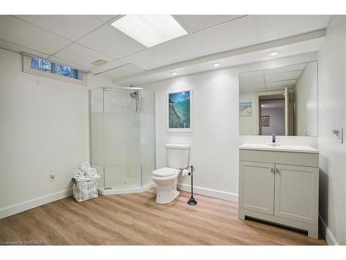 810 Belhaven Crescent, Burlington, ON - Indoor Photo Showing Bathroom