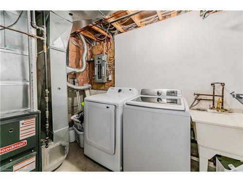 160 Provident Way, Hamilton, ON - Indoor Photo Showing Laundry Room