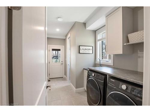 30 Tindall Cres Crescent, East Luther-Grand Valley, ON - Indoor Photo Showing Laundry Room