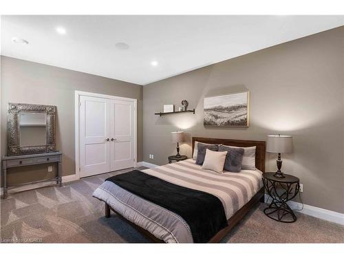 30 Tindall Cres Crescent, East Luther-Grand Valley, ON - Indoor Photo Showing Bedroom