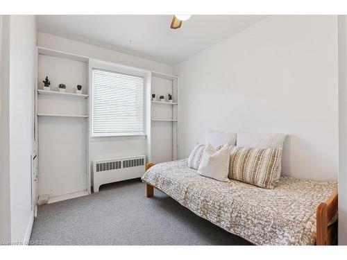 288 Reynolds Street, Oakville, ON - Indoor Photo Showing Bedroom