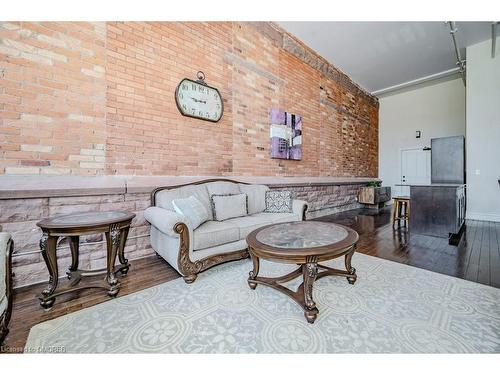 206-200 Stinson Street, Hamilton, ON - Indoor Photo Showing Living Room