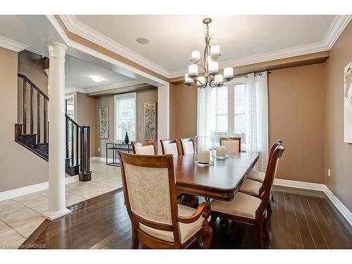 110 Holland Circle, Cambridge, ON - Indoor Photo Showing Dining Room