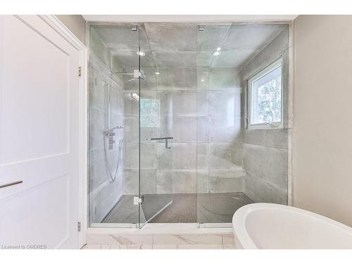 2068 Mississauga Road, Mississauga, ON - Indoor Photo Showing Bathroom