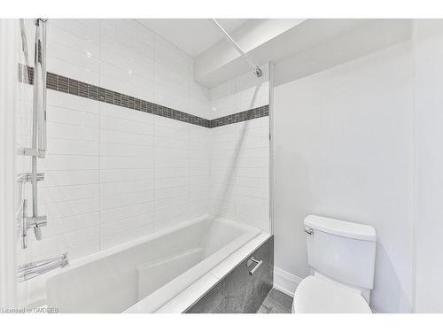 2068 Mississauga Road, Mississauga, ON - Indoor Photo Showing Bathroom