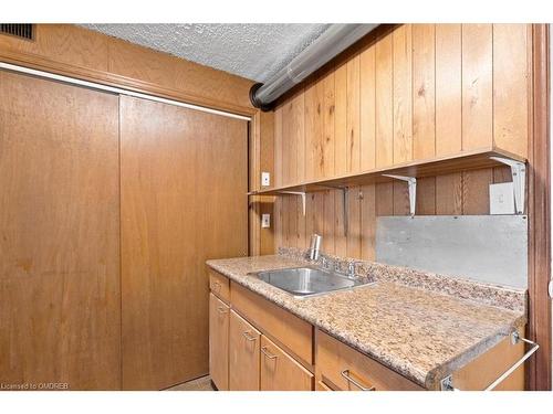 58 Fifth Avenue, Kitchener, ON - Indoor Photo Showing Kitchen
