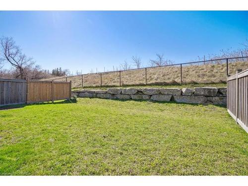 122 Crafter Crescent, Hamilton, ON - Outdoor With Backyard