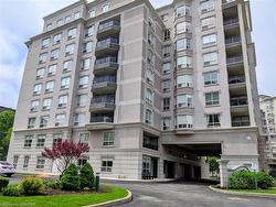 203-2000 Creekside Drive  Dundas, ON L9H 7S7