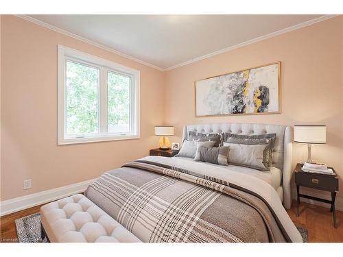 20 Tasker Street, St. Catharines, ON - Indoor Photo Showing Bedroom