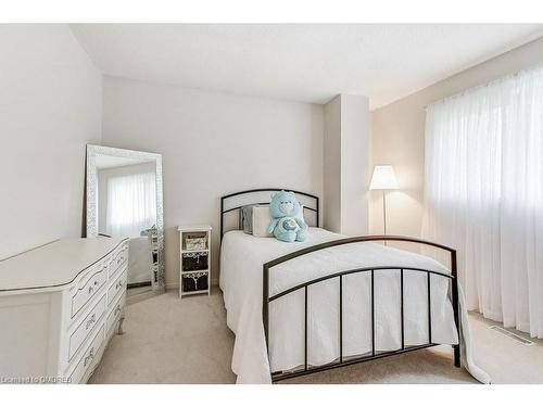 3053 Swansea Drive, Oakville, ON - Indoor Photo Showing Bedroom