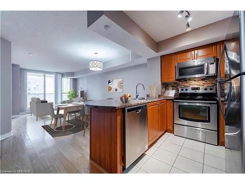 1803-4080 Living Arts Drive, Mississauga, ON - Indoor Photo Showing Kitchen With Stainless Steel Kitchen