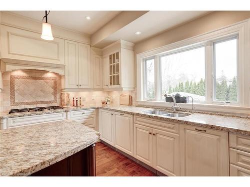 193 Trelawn Avenue, Oakville, ON - Indoor Photo Showing Kitchen With Double Sink