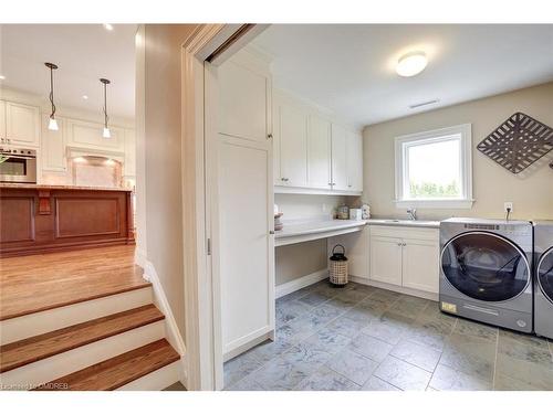 193 Trelawn Avenue, Oakville, ON - Indoor Photo Showing Laundry Room