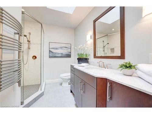 193 Trelawn Avenue, Oakville, ON - Indoor Photo Showing Bathroom