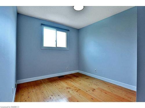 494 Barton Street E, Hamilton, ON - Indoor Photo Showing Other Room