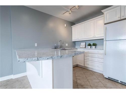 54 Promenade Way, Crystal Beach, ON - Indoor Photo Showing Kitchen