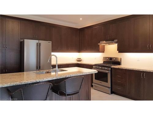 350 Begonia Gardens, Oakville, ON - Indoor Photo Showing Kitchen With Stainless Steel Kitchen With Double Sink