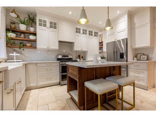 140 Markland Street, Hamilton, ON - Indoor Photo Showing Kitchen With Upgraded Kitchen